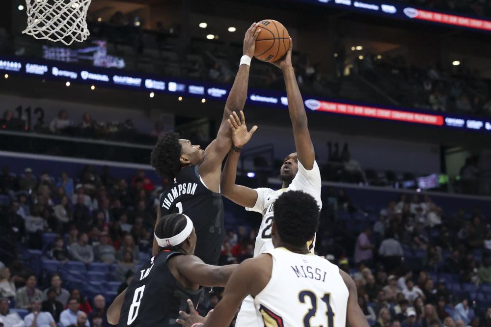 闻发布会上 闻发布会上