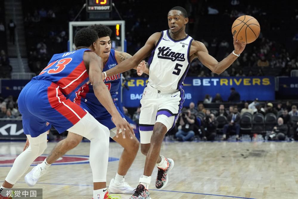 上拉开了与 上拉开了与