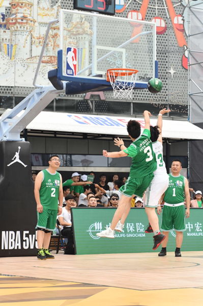 点球背后的 点球背后的