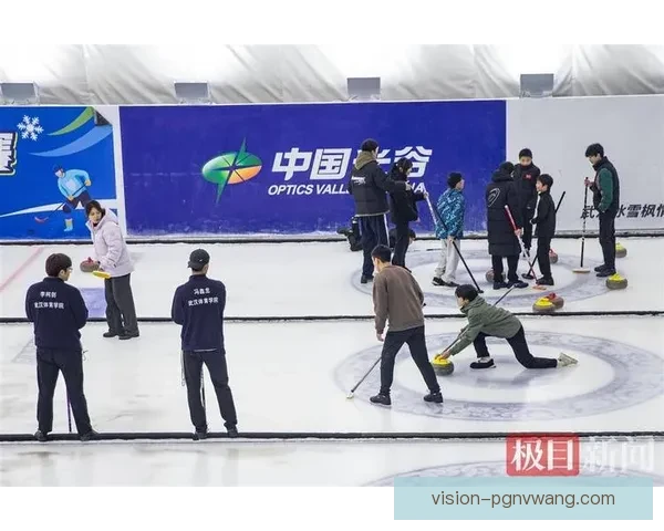 冰上华丽之战：世界滑冰联赛巅峰对决