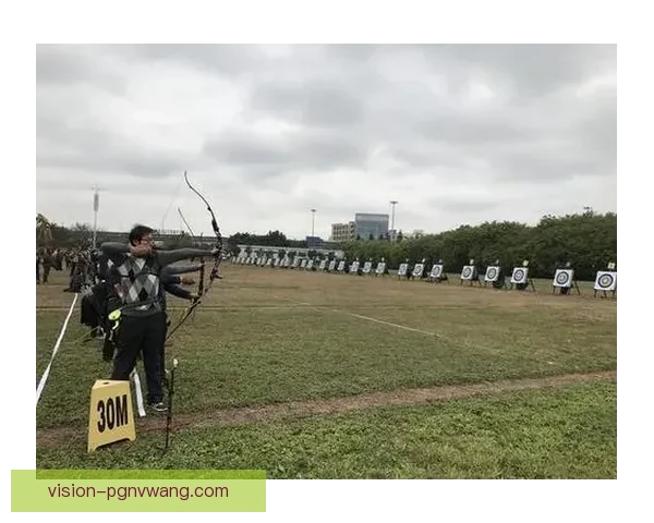 射箭高手对决：挑战赛中的真实竞技风采